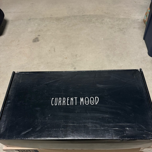 DOLLS KILL-Platform Knee High Boots. - Picture 6 of 9